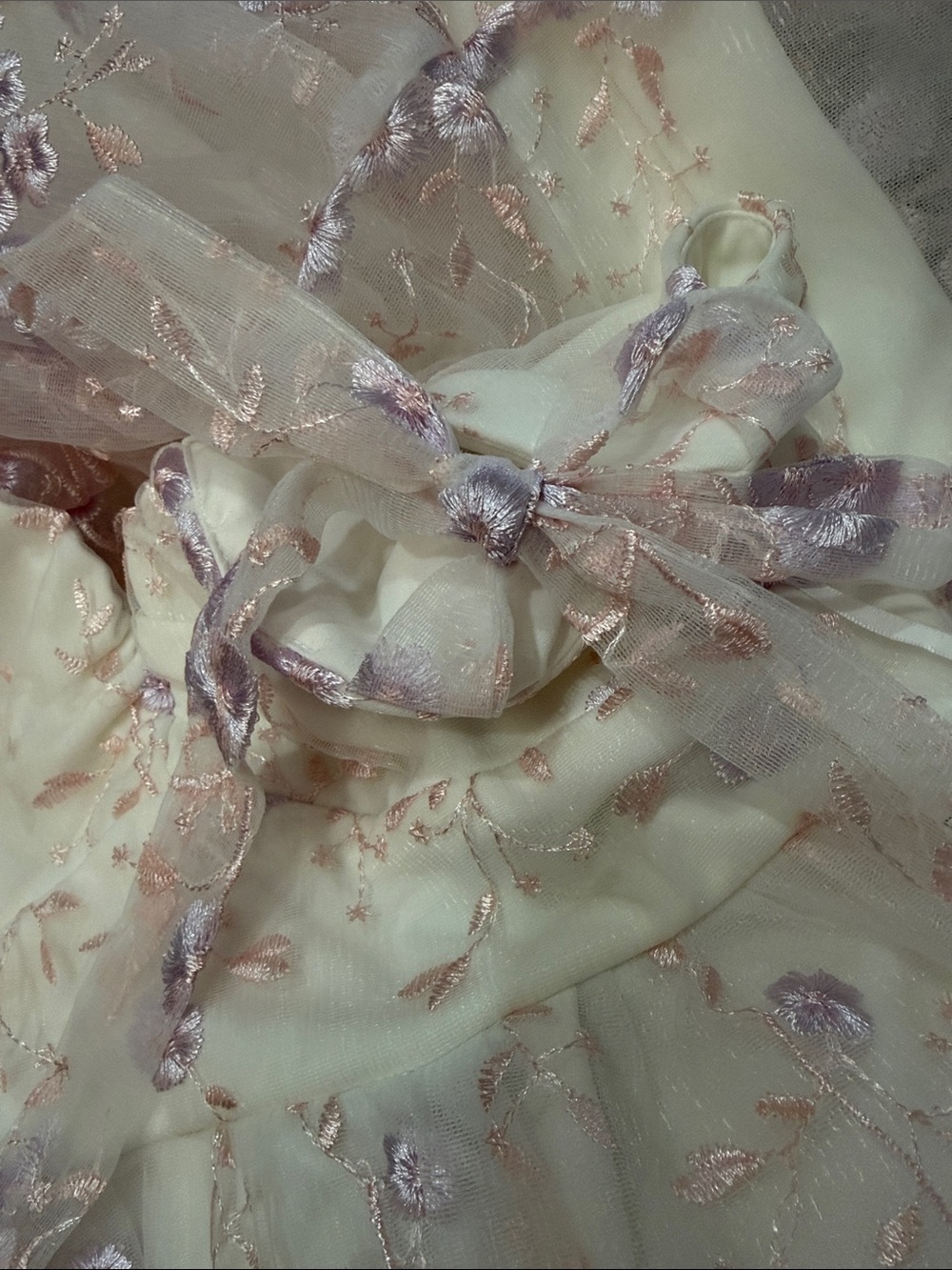 NWT Lulu’s Distinctly Sweet Ivory/White Blush Floral Embroidered Midi Dress XS - Picture 6 of 11